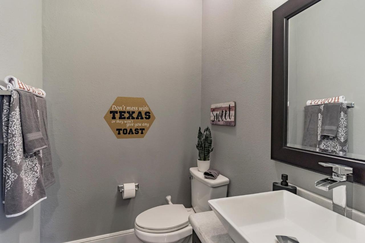 Modern, Houston Inspired House With Best Views Of Downtown! - Less Than 1 Mile To Eado Midtown Bars Home Екстериор снимка