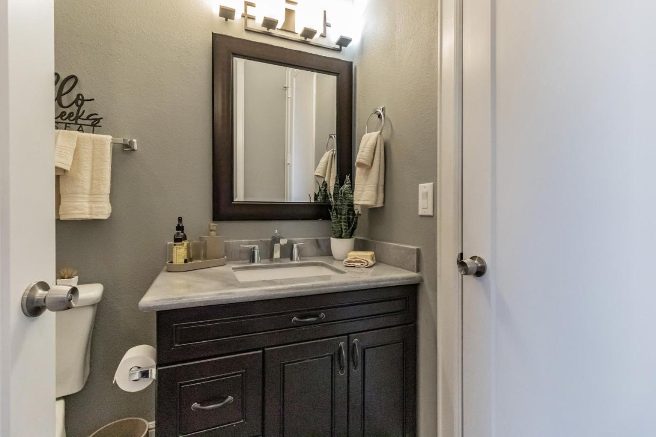 Modern, Houston Inspired House With Best Views Of Downtown! - Less Than 1 Mile To Eado Midtown Bars Home Екстериор снимка